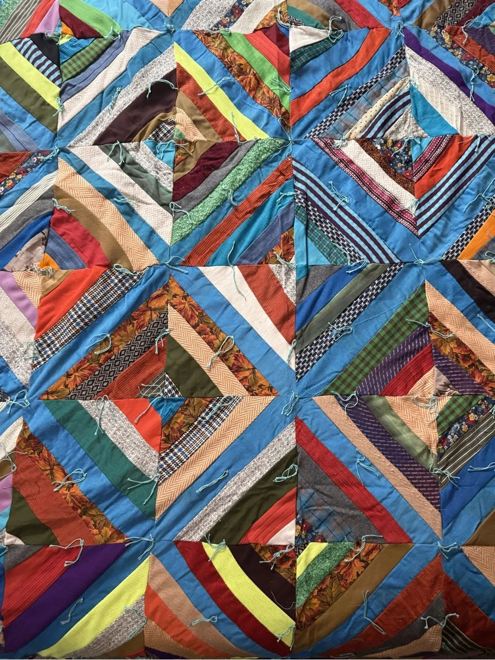 Vintage folk art vibrant  log cabin patchwork scrap Quilt - 92 x 72